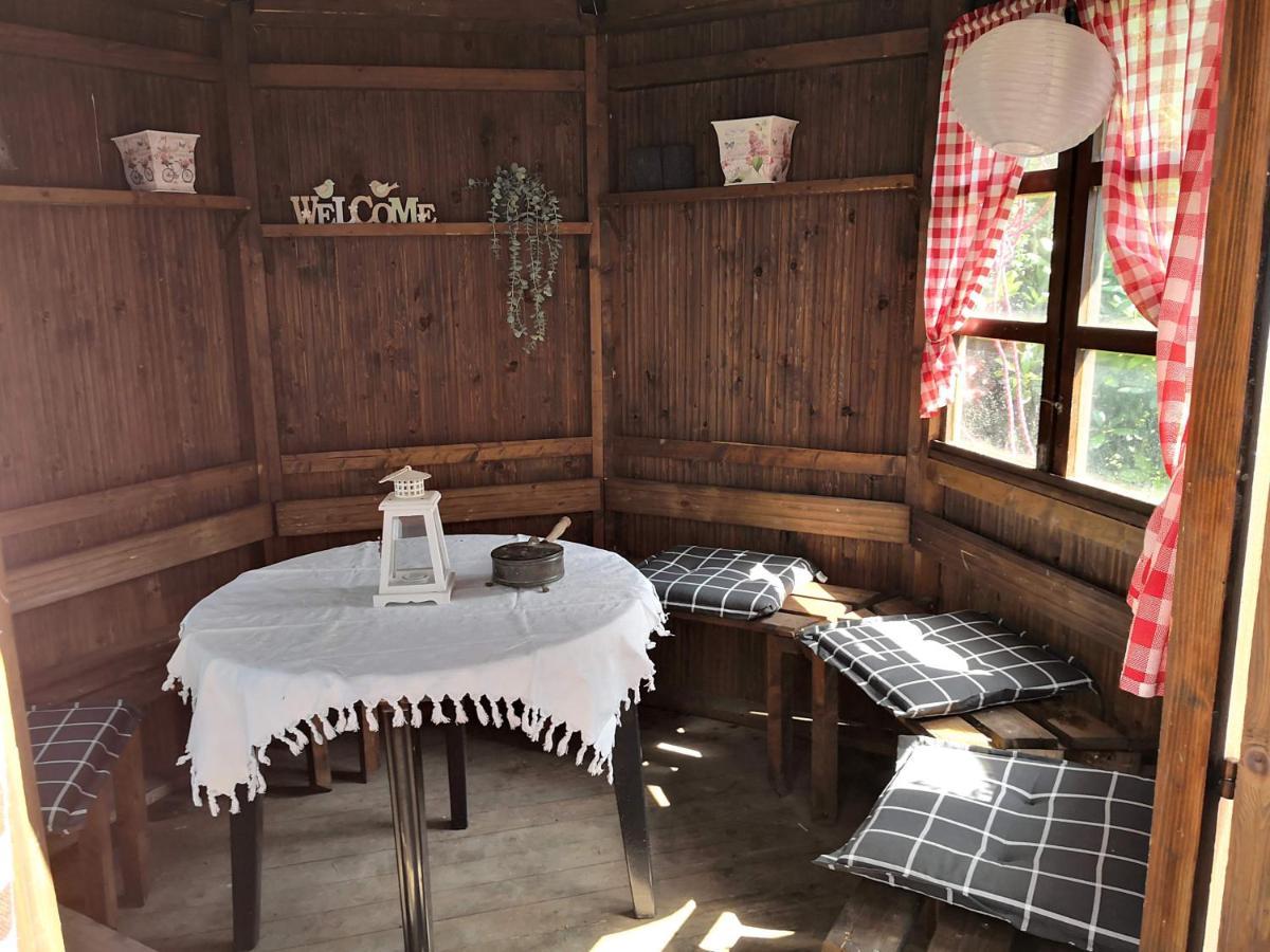 Kuenstler Ferienwohnung 3 Zimmer Kueche Bad Zentrale Lage Wulsbuttel Extérieur photo