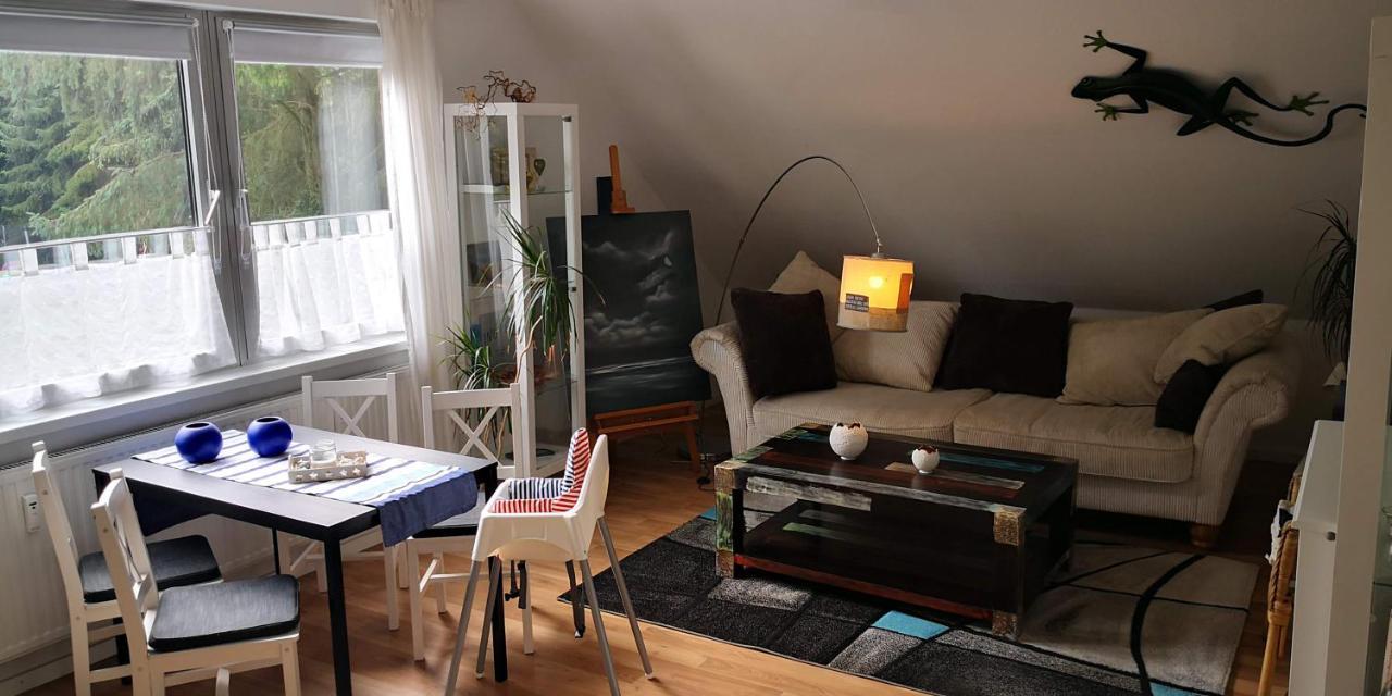 Kuenstler Ferienwohnung 3 Zimmer Kueche Bad Zentrale Lage Wulsbuttel Extérieur photo