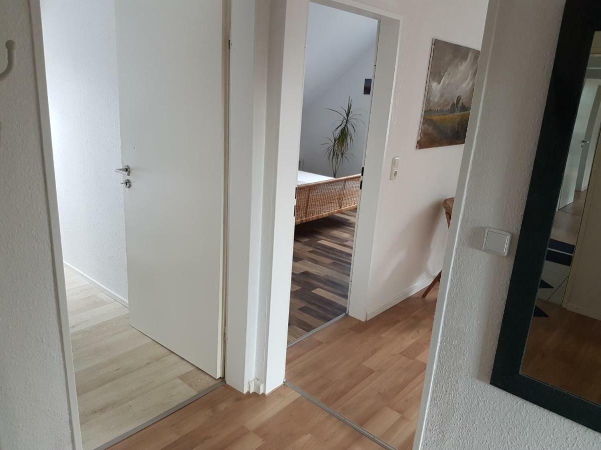 Kuenstler Ferienwohnung 3 Zimmer Kueche Bad Zentrale Lage Wulsbuttel Extérieur photo