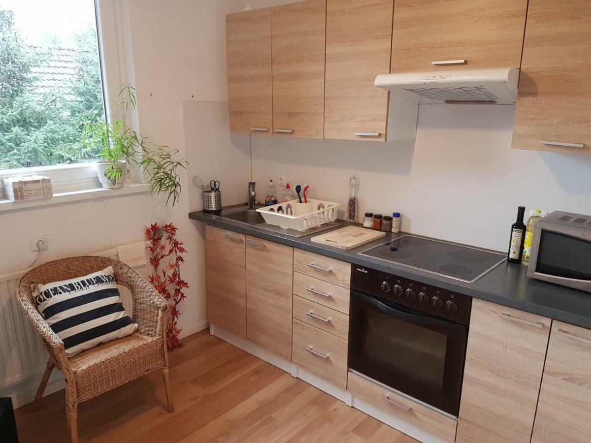 Kuenstler Ferienwohnung 3 Zimmer Kueche Bad Zentrale Lage Wulsbuttel Extérieur photo