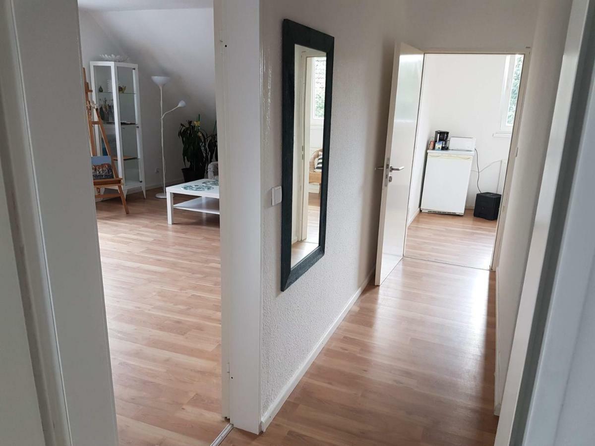 Kuenstler Ferienwohnung 3 Zimmer Kueche Bad Zentrale Lage Wulsbuttel Extérieur photo